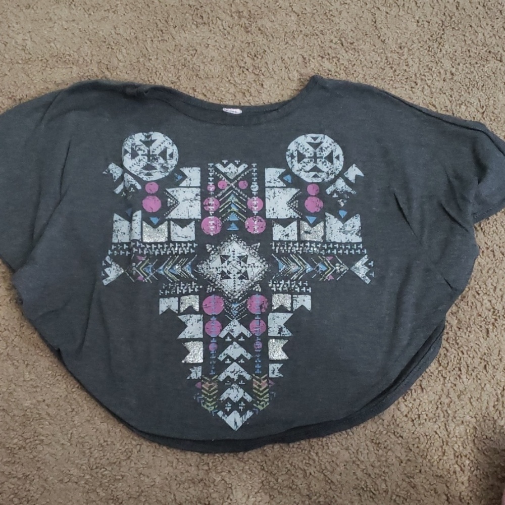 ⭐SALE 4/$20⭐Girls cropped top size 12